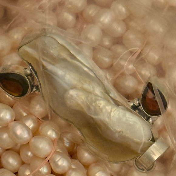 Ivy - Picture 7 of 15